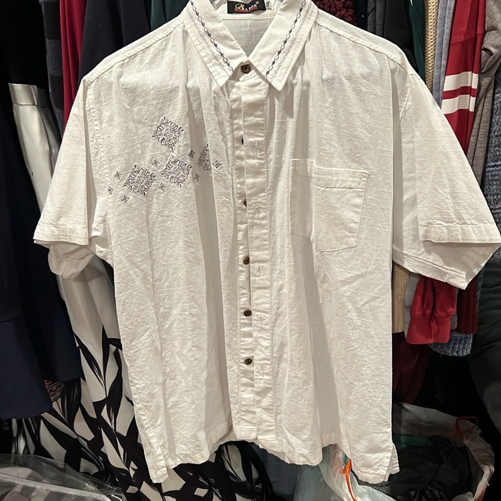 White Short Sleeve Baron Button Up